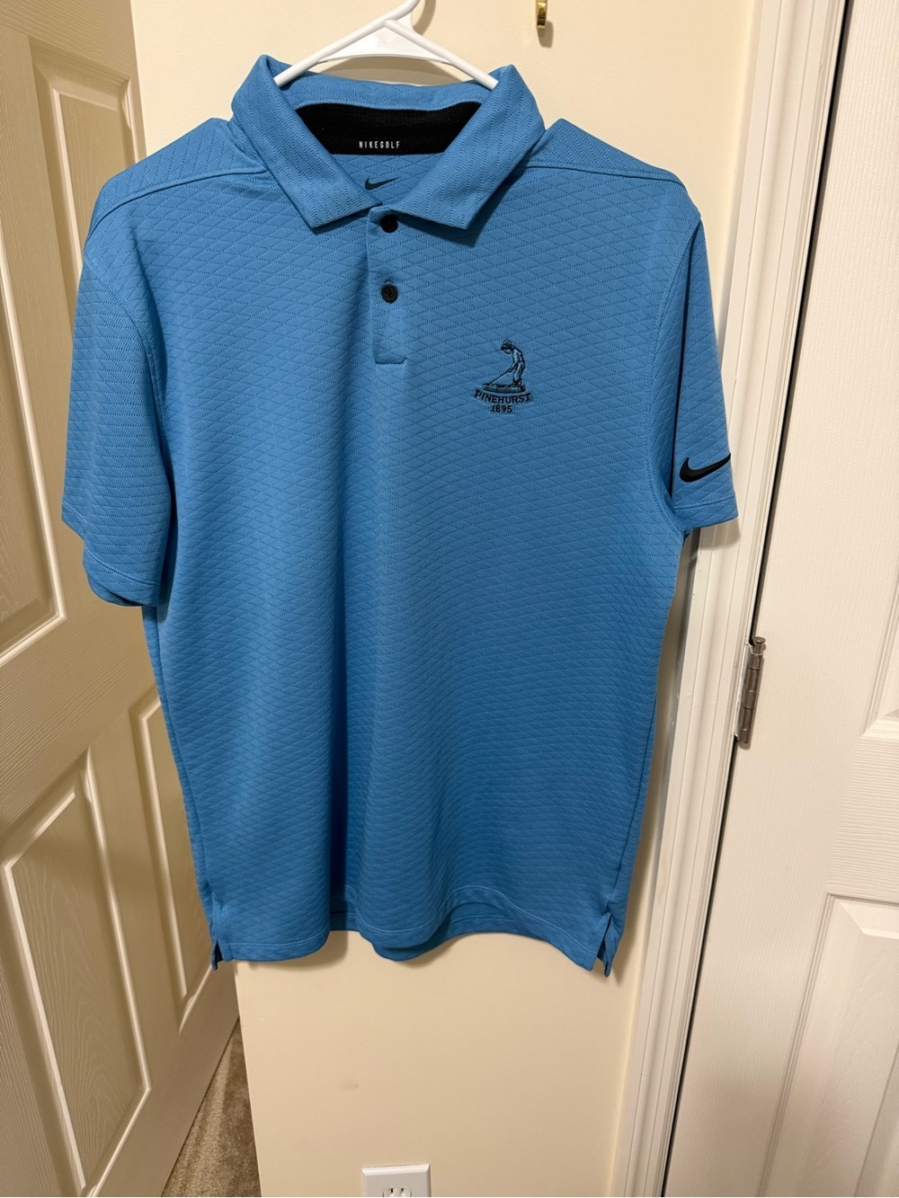 Nike Men’s Blue Short-Sleeve Dri-FIT Polo with Pinehurst logo